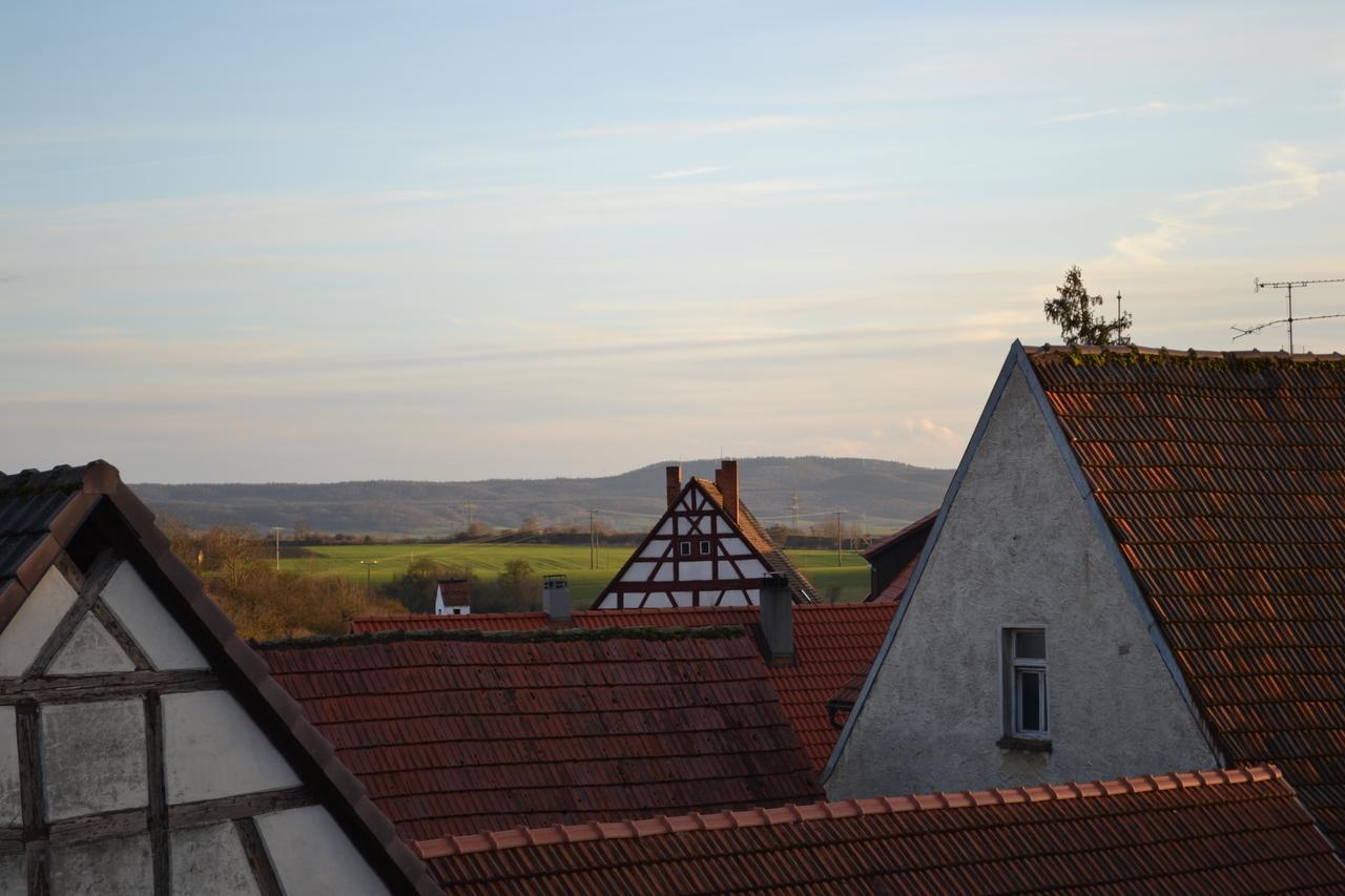 Hotel-Gasthof Rotes Ross Markt Einersheim Exterior photo