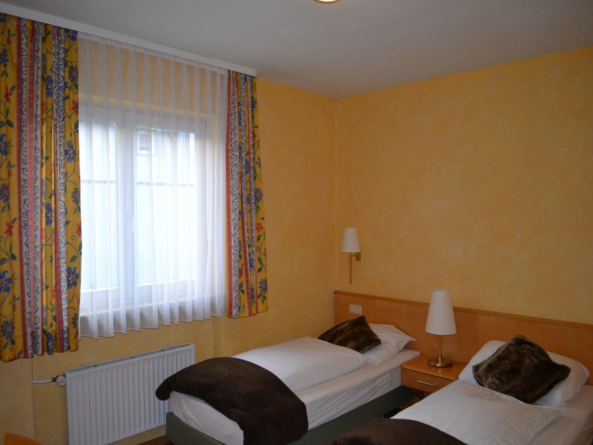Hotel-Gasthof Rotes Ross Markt Einersheim Exterior photo