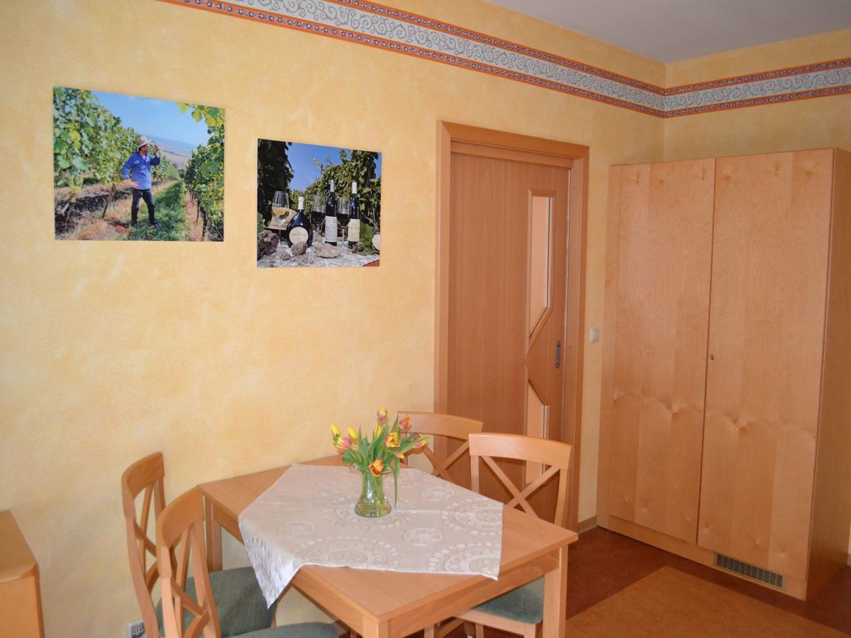 Hotel-Gasthof Rotes Ross Markt Einersheim Exterior photo